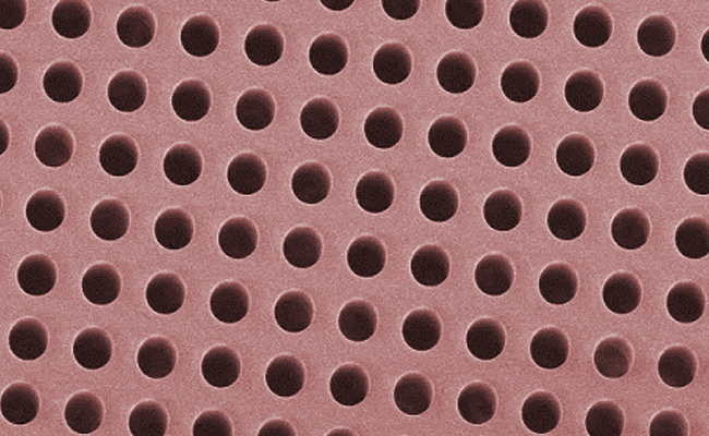 激光打孔在薄膜加工中的精度、效率與局限性探討